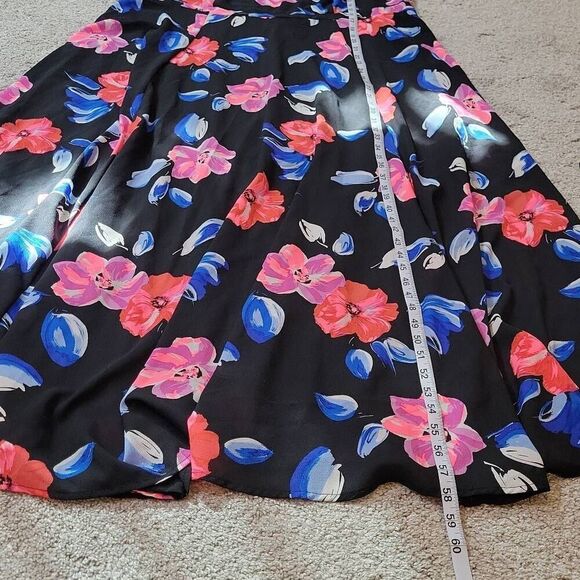 Torrid Floral Print Georgette High Neck Maxi Dress Size 22. - Picture 9 of 11